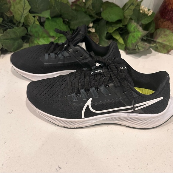 Nike Zoom Pegasus 38 Black/White Womens Running Shoes Size 6 - Picture 6 of 7